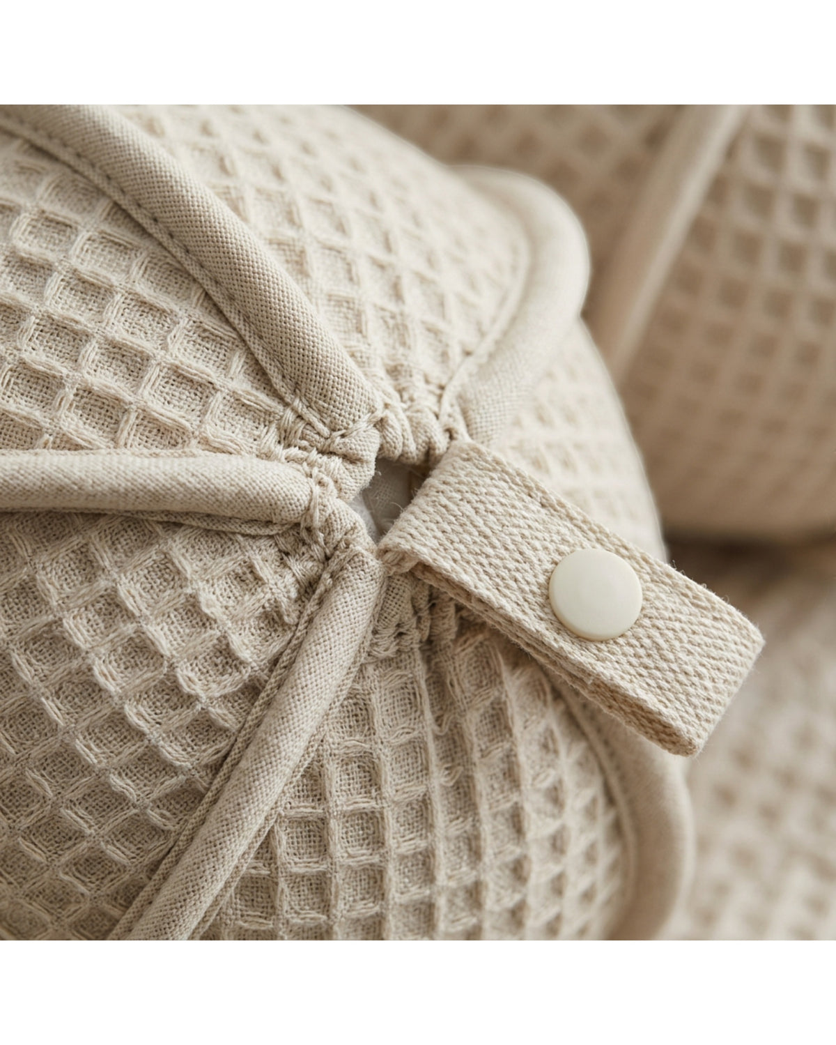 Bwrkd Linen-Cotton Waffle Panel Bath Ball with Snap Loop Oatmeal - Detail view